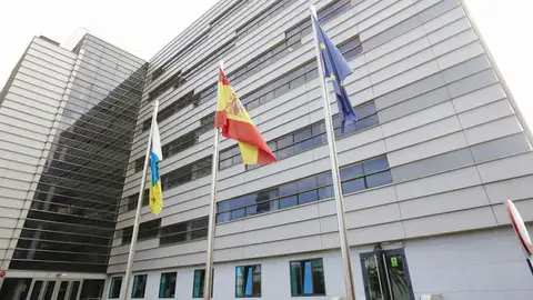 Fachada de la Consejería de Sanidad en Las Palmas de Gran Canaria Fachada de la Consejería de Sanidad en Las Palmas de Gran Canaria