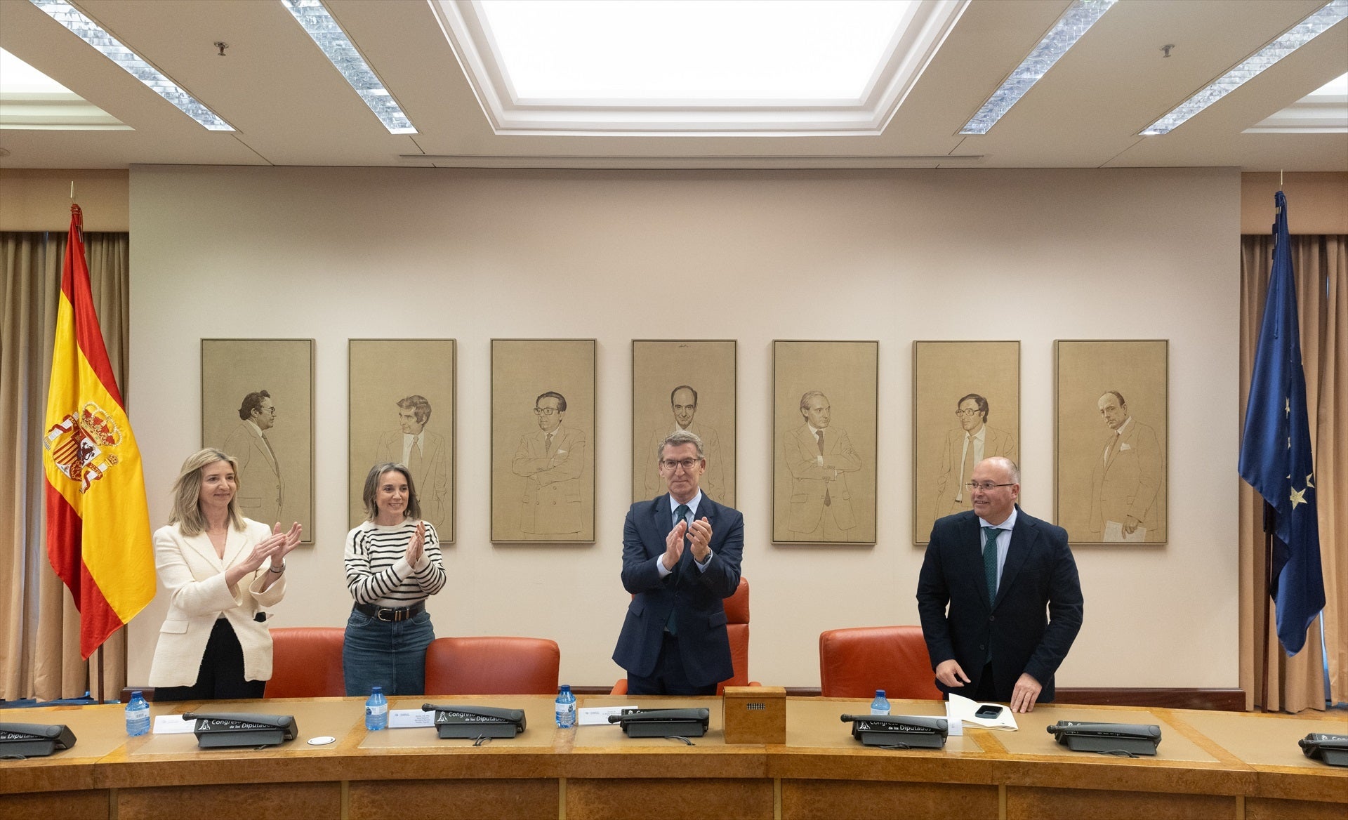 El Senado debate el dictamen de la ley de amnistía, que será vetada y devuelta al Congreso El Senado debate el dictamen de la ley de amnistía, que será vetada y devuelta al Congreso