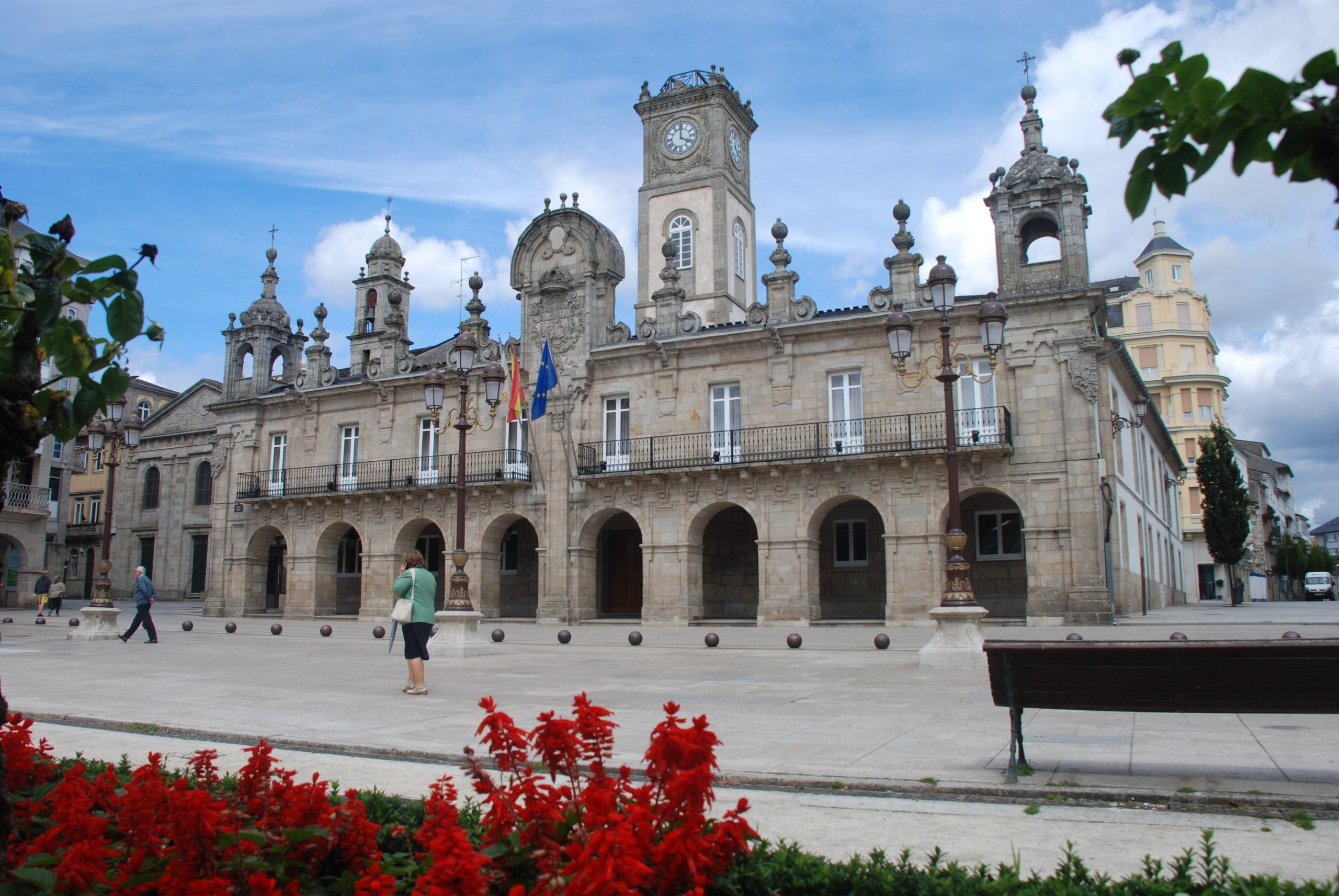El PP pide responsabilidades políticas a Alvarellos por la caza de brujas en puestos del Concello El PP pide responsabilidades políticas a Alvarellos por la caza de brujas en puestos del Concello