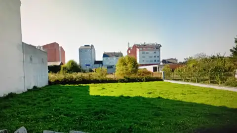 La familia que perdió su casa en un incendio ocupa una vivienda vacía La familia que perdió su casa en un incendio ocupa una vivienda vacía