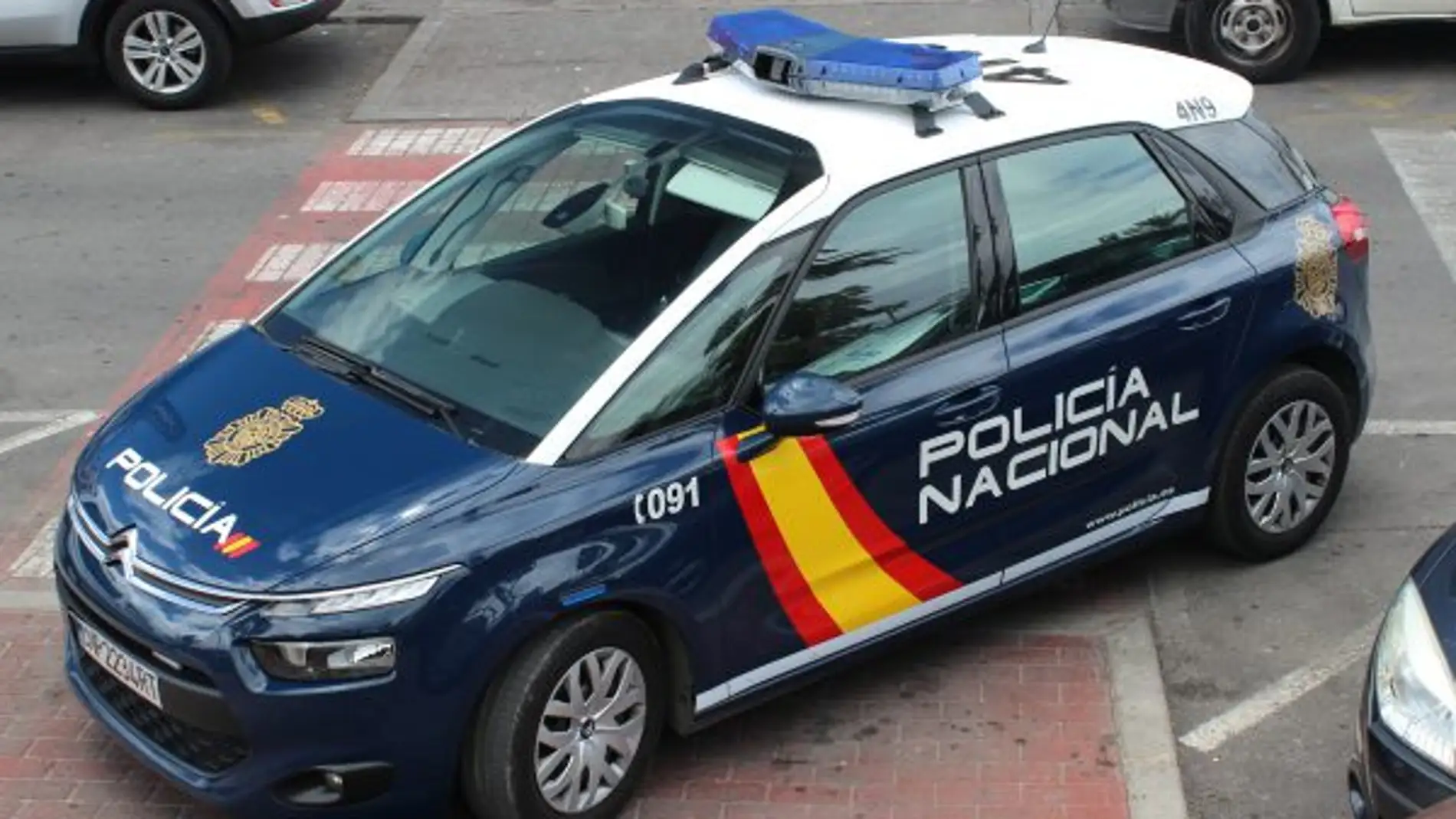 Vehículo de la Policía Nacional 
