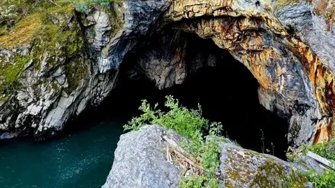 Carmen Martínez Torrón nos lleva hasta el Concello de Quiroga para visitar Montefurado. De ruta con SuperKarmen