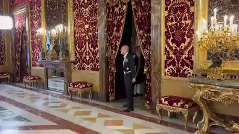 Los nuevos embajadores de Milei y Maduro se presentan ante el Rey Los nuevos embajadores de Milei y Maduro se presentan ante el Rey