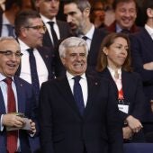 Alejandro Blanco y Pedro Rocha en el amistoso entre España y Brasil celebrado en el Santiago Bernabéu