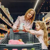 La cistella bàsica de la compra és mil euros a l'any més cara per als celíacs La cistella bàsica de la compra és mil euros a l'any més cara per als celíacs