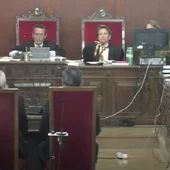 El cadáver de Manuela Chavero no tenía ninguna lesión en parte posterior de la cabeza, sino en la cara, según forenses. El cadáver de Manuela Chavero no tenía ninguna lesión en parte posterior de la cabeza, sino en la cara, según forenses.