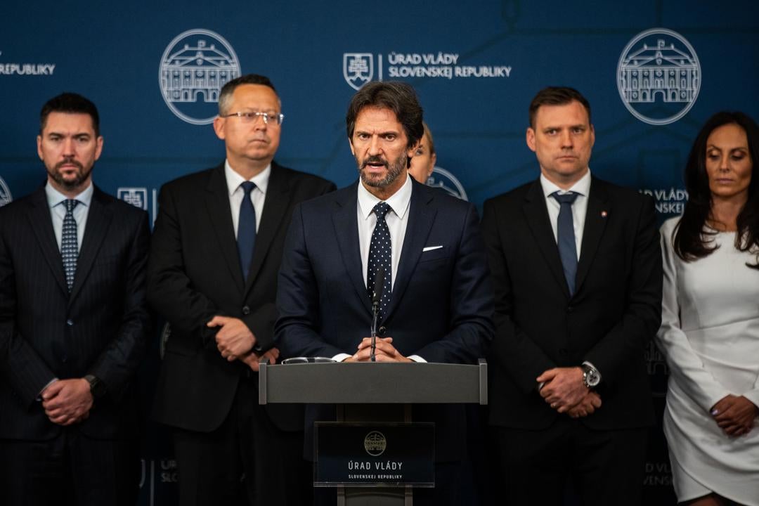 El Gobierno eslovaco atribuye a un "lobo solitario" el ataque contra Fico y confirma la motivación política El Gobierno eslovaco atribuye a un "lobo solitario" el ataque contra Fico y confirma la motivación política