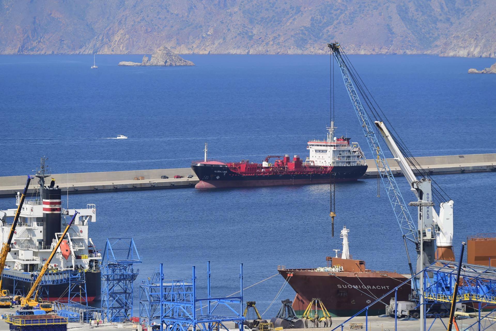 Exteriores deniega la escala a un buque con armas para Israel y no dará autorización a ningún barco en esta situación Exteriores deniega la escala a un buque con armas para Israel y no dará autorización a ningún barco en esta situación