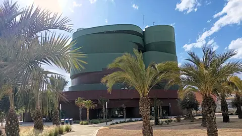 Edificio Valona de la Universidad Miguel Hernández de Elche. Edificio Valona de la Universidad Miguel Hernández de Elche.