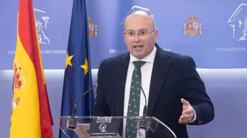 El portavoz del PP en el Congreso, Miguel Tellado, durante una rueda de prensa. El portavoz del PP en el Congreso, Miguel Tellado, durante una rueda de prensa.