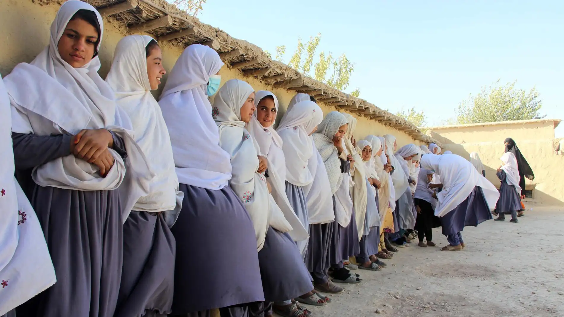 Niñas de una escuela en Zabul, Afganistán