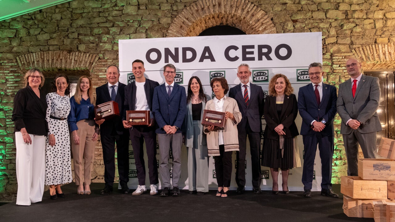 La entrega de la vigésima edición de los Premios Onda Cero La Rioja en ...