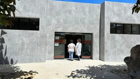 Entra en uso el nuevo consultorio de Riola Entra en uso el nuevo consultorio de Riola
