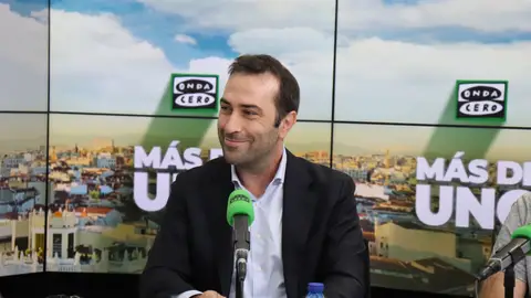 El ministro de Economía, Comercio y Empresa, Carlos Cuerpo, durante la entrevista con Carlos Alsina en 'Más de uno' El ministro de Economía, Comercio y Empresa, Carlos Cuerpo, durante la entrevista con Carlos Alsina en 'Más de uno'