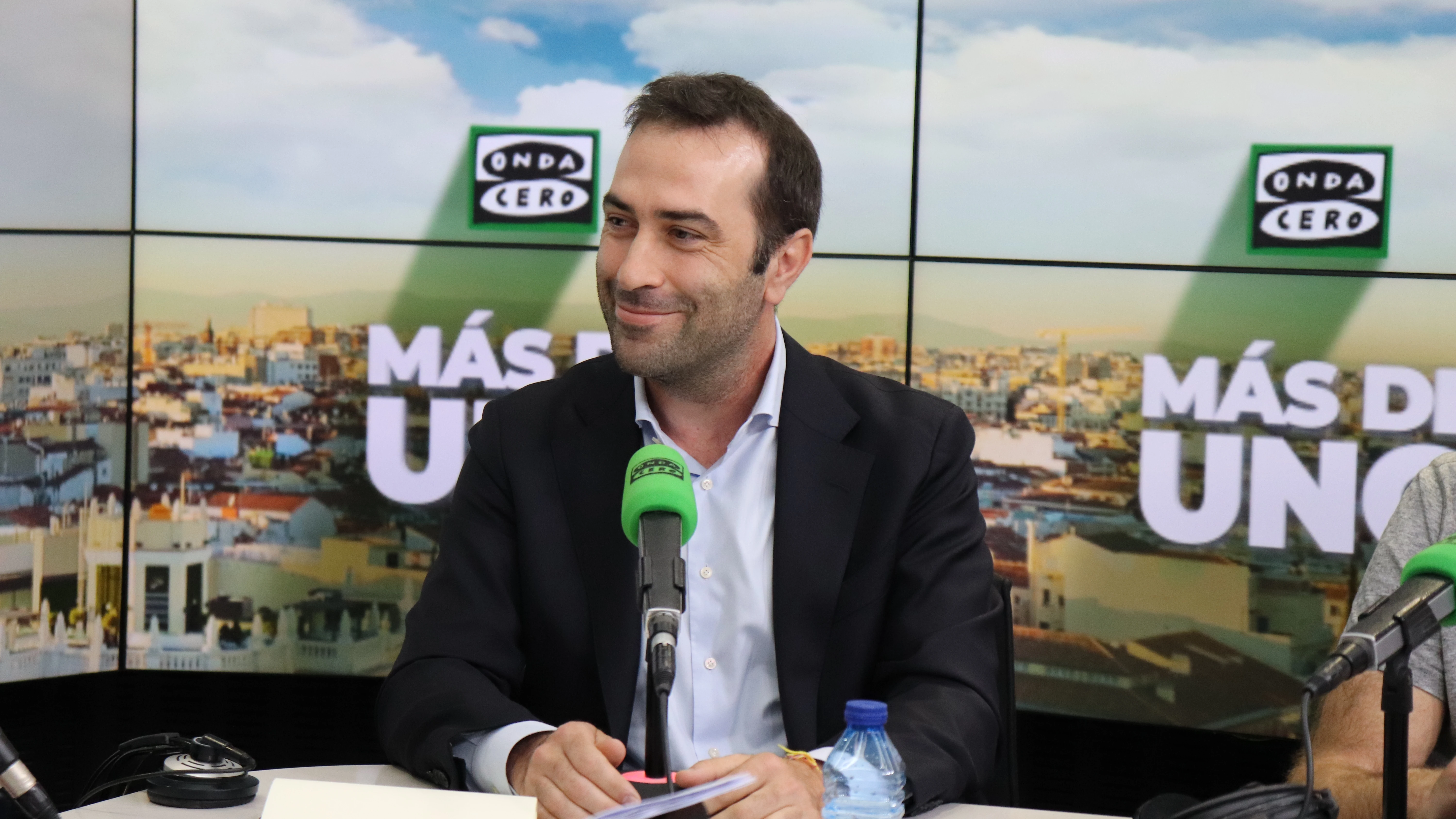 El ministro de Economía, Comercio y Empresa, Carlos Cuerpo, durante la entrevista con Carlos Alsina en 'Más de uno' El ministro de Economía, Comercio y Empresa, Carlos Cuerpo, durante la entrevista con Carlos Alsina en 'Más de uno'