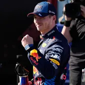 Max Verstappen celebra la pole en el GP de Emilia Romagna. Max Verstappen celebra la pole en el GP de Emilia Romagna.
