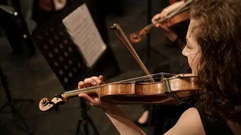 Imagen de archivo de una violinista Imagen de archivo de una violinista