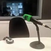 Micrófono en el estudio de Onda Cero Vitoria Micrófono en el estudio de Onda Cero Vitoria