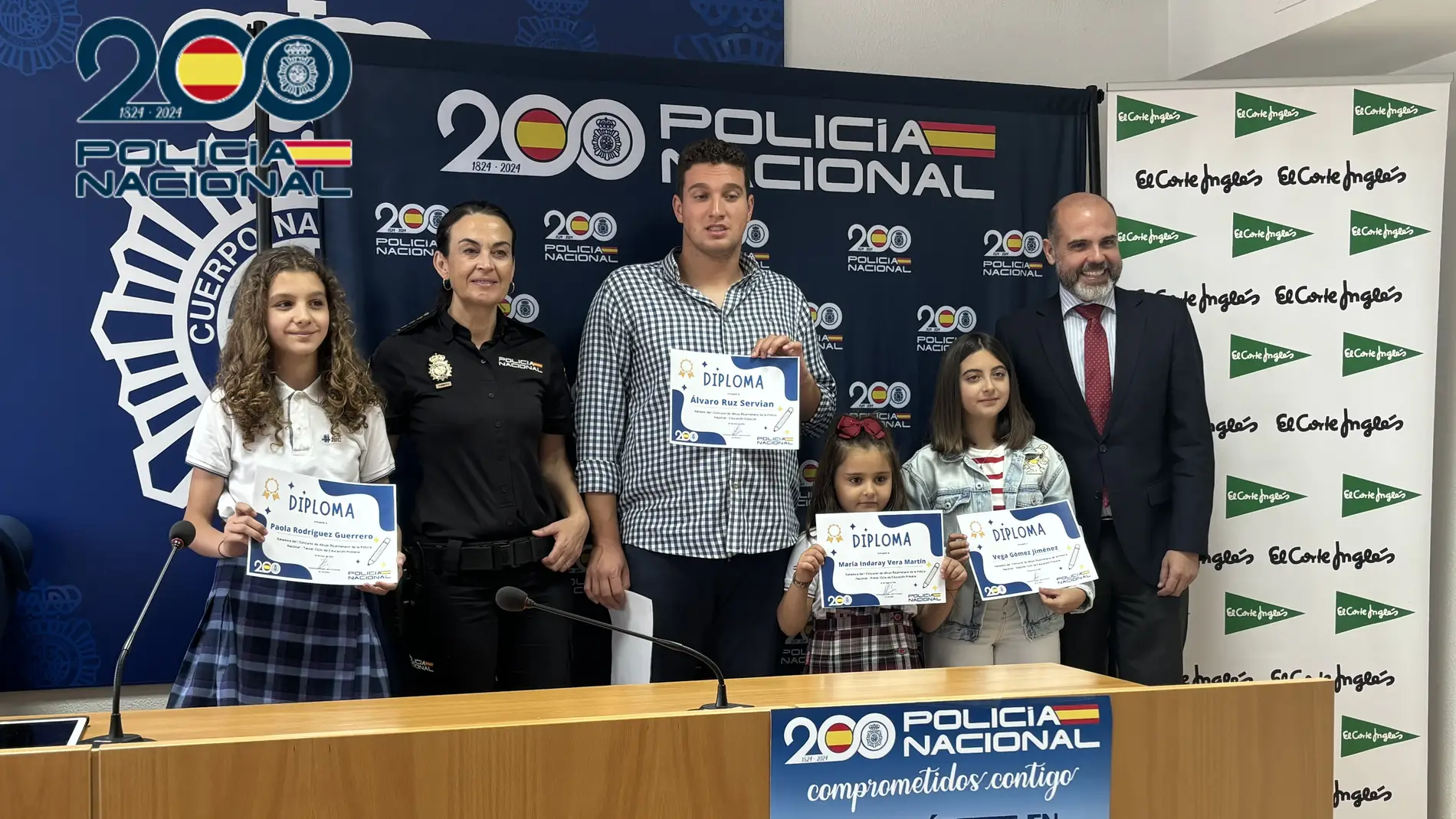 La Policía Nacional entrega los premios del I Concurso de Dibujo por su Bicentenario La Policía Nacional entrega los premios del I Concurso de Dibujo por su Bicentenario
