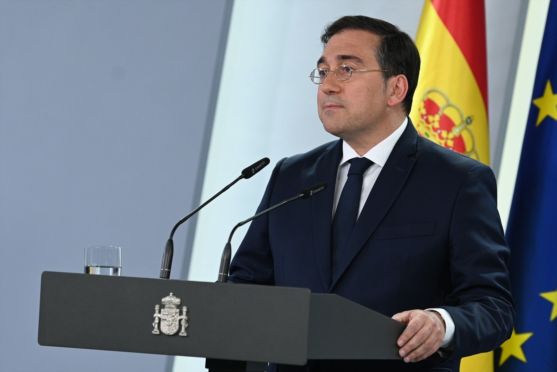 Albares convoca al embajador argentino en España: "Esperamos esas disculpas públicas y actuaremos en consecuencia" Albares convoca al embajador argentino en España: "Esperamos esas disculpas públicas y actuaremos en consecuencia"