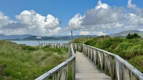 Pasarela del Puntal de Laredo Pasarela del Puntal de Laredo Turismo de Cantabria Playas de Cantabria