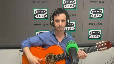 Pedro Navarro, guitarrista premio de la Música 2024. Pedro Navarro, guitarrista premio de la Música 2024.