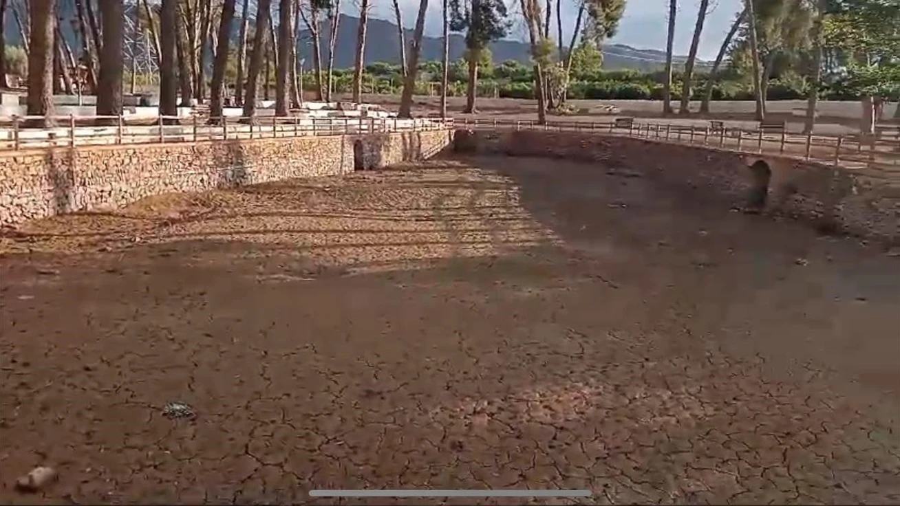 La Font de Quart de les Valls, completamente seca por la sequía La Font de Quart de les Valls, completamente seca por la sequía