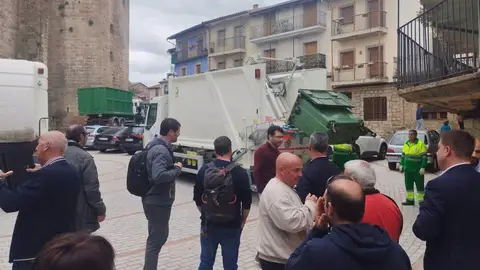 MásMedio prevé recoger 5.100 toneladas de residuos al año en el nuevo servicio que presta en Sierra de Gata MásMedio prevé recoger 5.100 toneladas de residuos al año en el nuevo servicio que presta en Sierra de Gata
