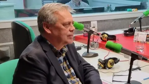 El conselleiro de Sanidade, Antonio Gómez Caamaño, en entrevista en Onda Cero Galicia Antonio Gómez Caamaño