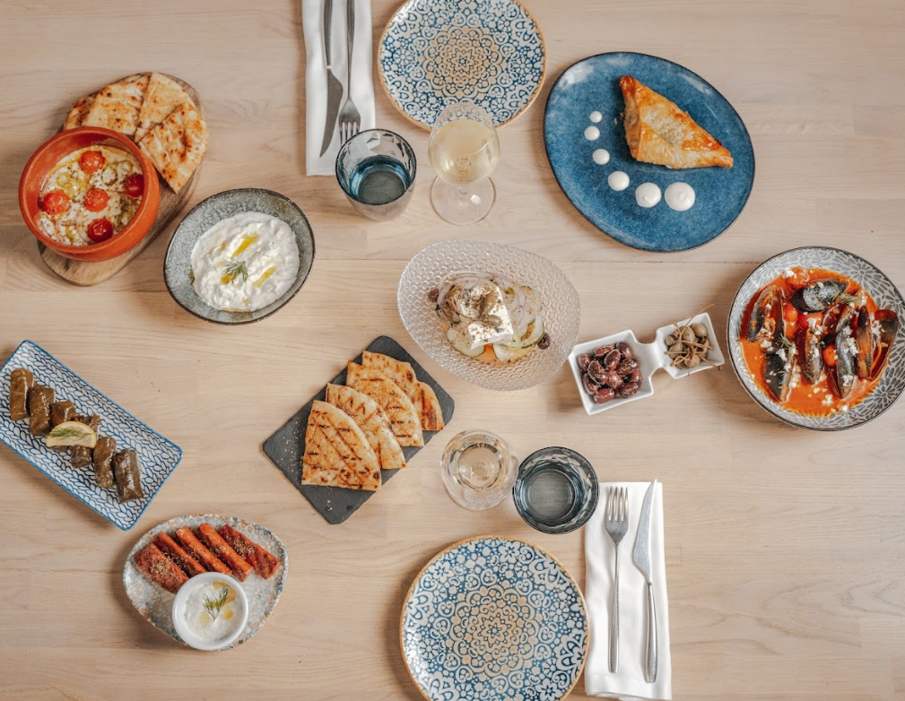 Kuzina, el restaurante griego que es hogar en Valencia Kuzina, el restaurante griego que es hogar en Valencia