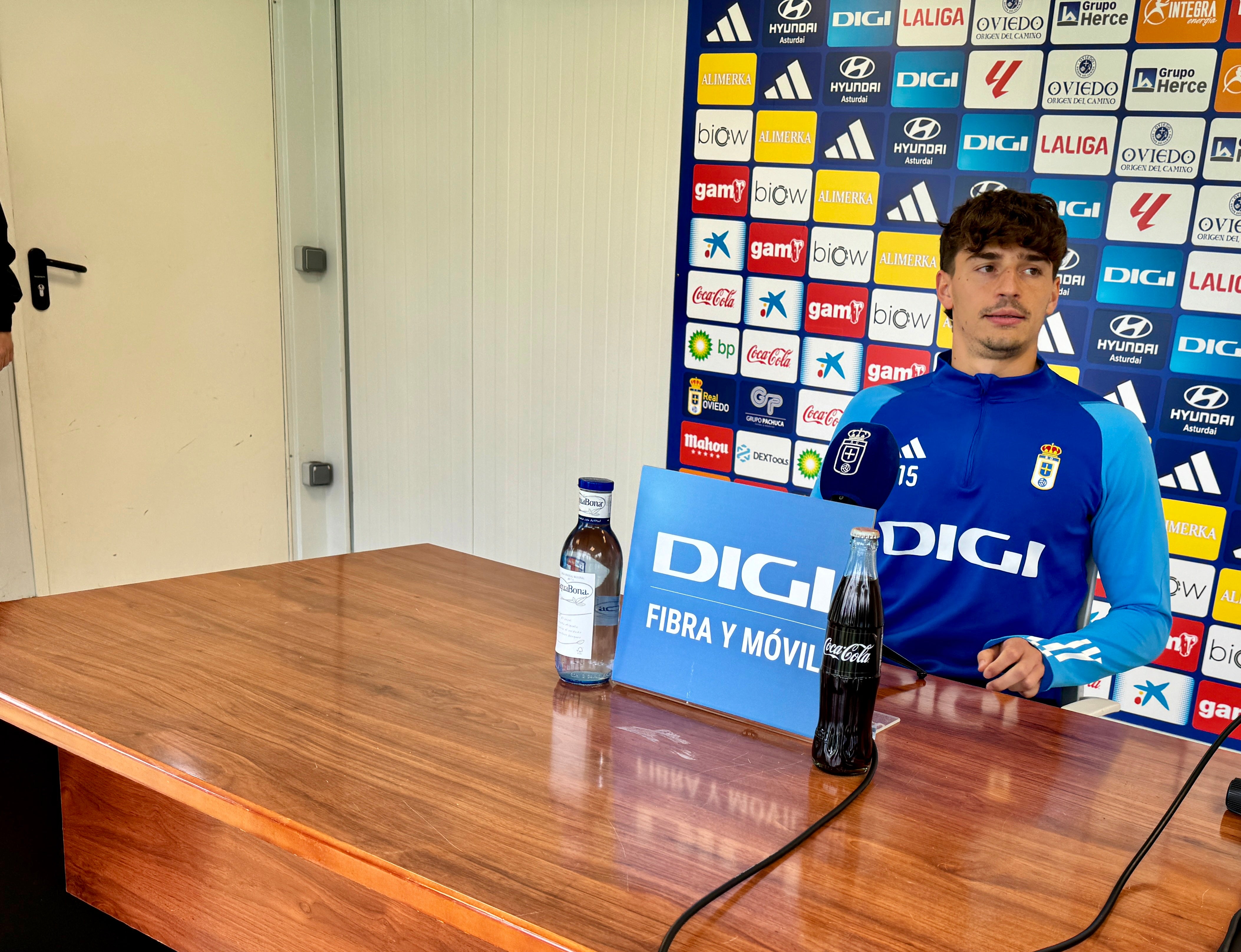 Luengo: "Hay que pasar página y centrarnos en el partido del domingo" Luengo: "Hay que pasar página y centrarnos en el partido del domingo"