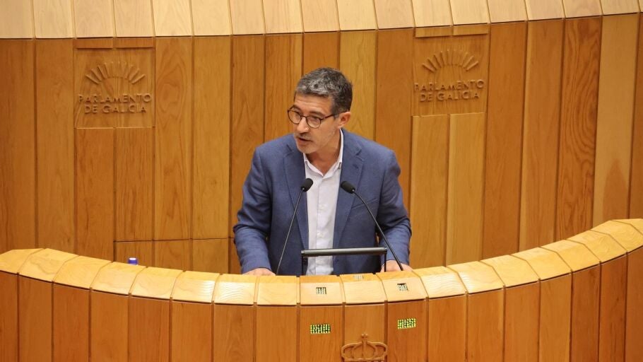 Iago Tabar&eacute;s presenta unha moci&oacute;n sobre os pol&iacute;gonos empresariales de Ourense