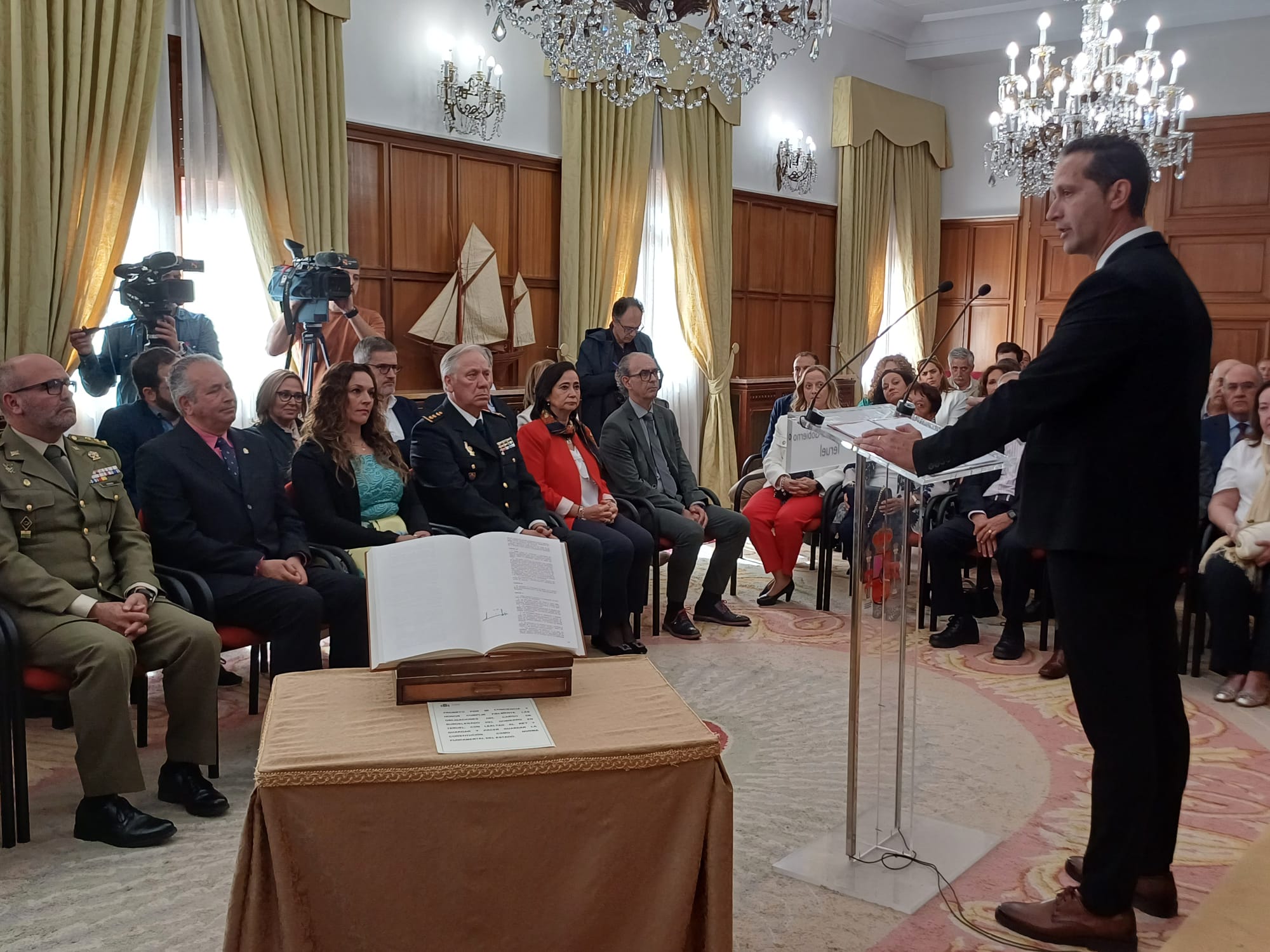 Enrique Gómez toma posesión como subdelegado del Gobierno en Teruel Enrique Gómez toma posesión como subdelegado del Gobierno en Teruel