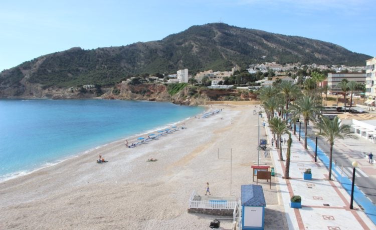 L'Alfàs reforzará la vigilancia en el Racó de L'Albir, este verano, con un dron L'Alfàs reforzará la vigilancia en el Racó de L'Albir, este verano, con un dron