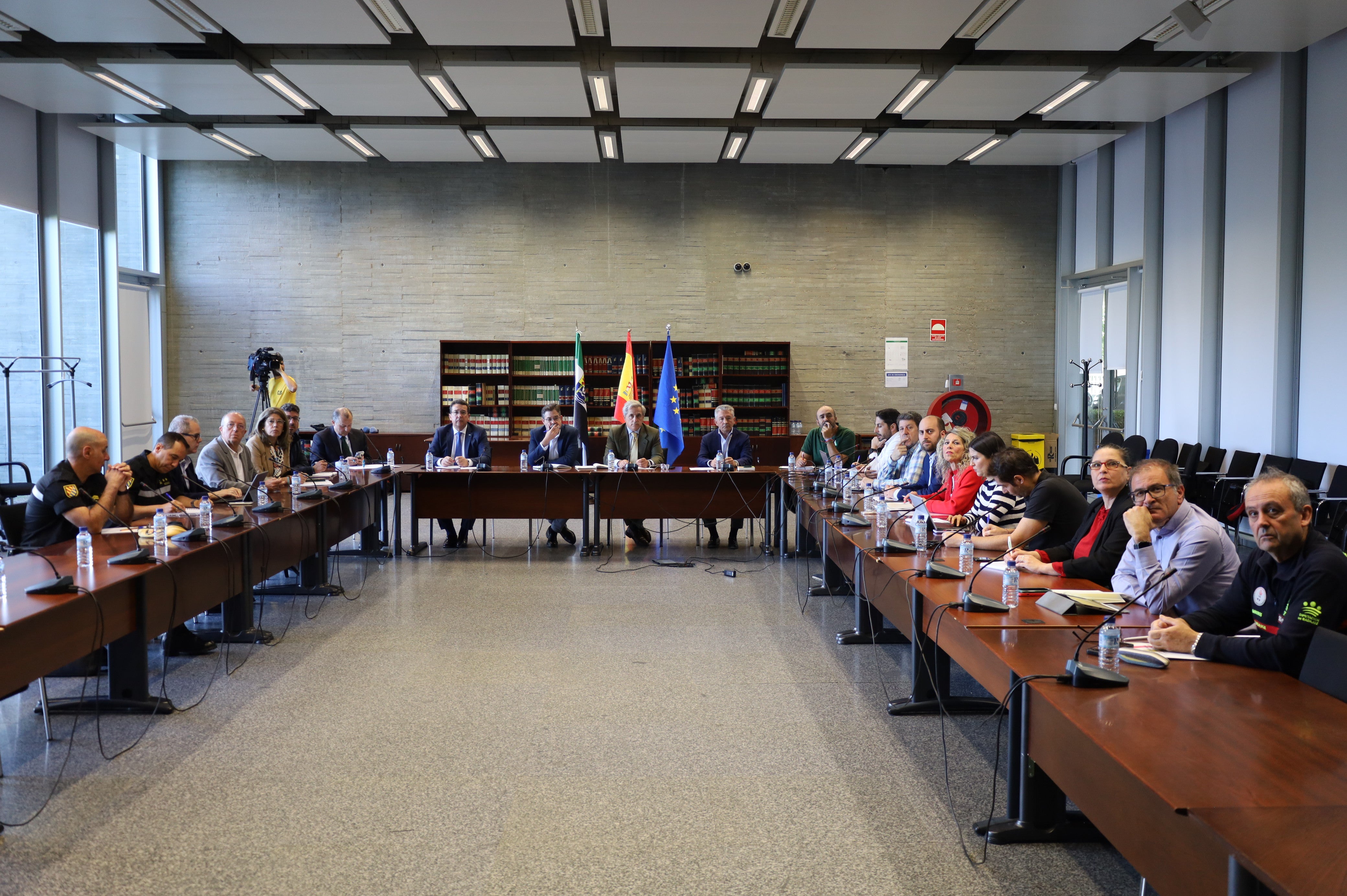 El Plan INFOEX movilizará a unos 1.300 efectivos en la campaña contra incendios forestales de 2024 El Plan INFOEX movilizará a unos 1.300 efectivos en la campaña contra incendios forestales de 2024