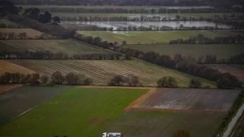 O Psoe critica a 'insensibilidade' do PP ao negarse a axudar os agricultores da Limia O Psoe critica a 'insensibilidade' do PP ao negarse a axudar os agricultores da Limia