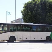 Un autobús de COMES en Cádiz