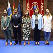Dolores Padrón toma posesión como Diputada del Común en Canarias Dolores Padrón toma posesión como Diputada del Común en Canarias