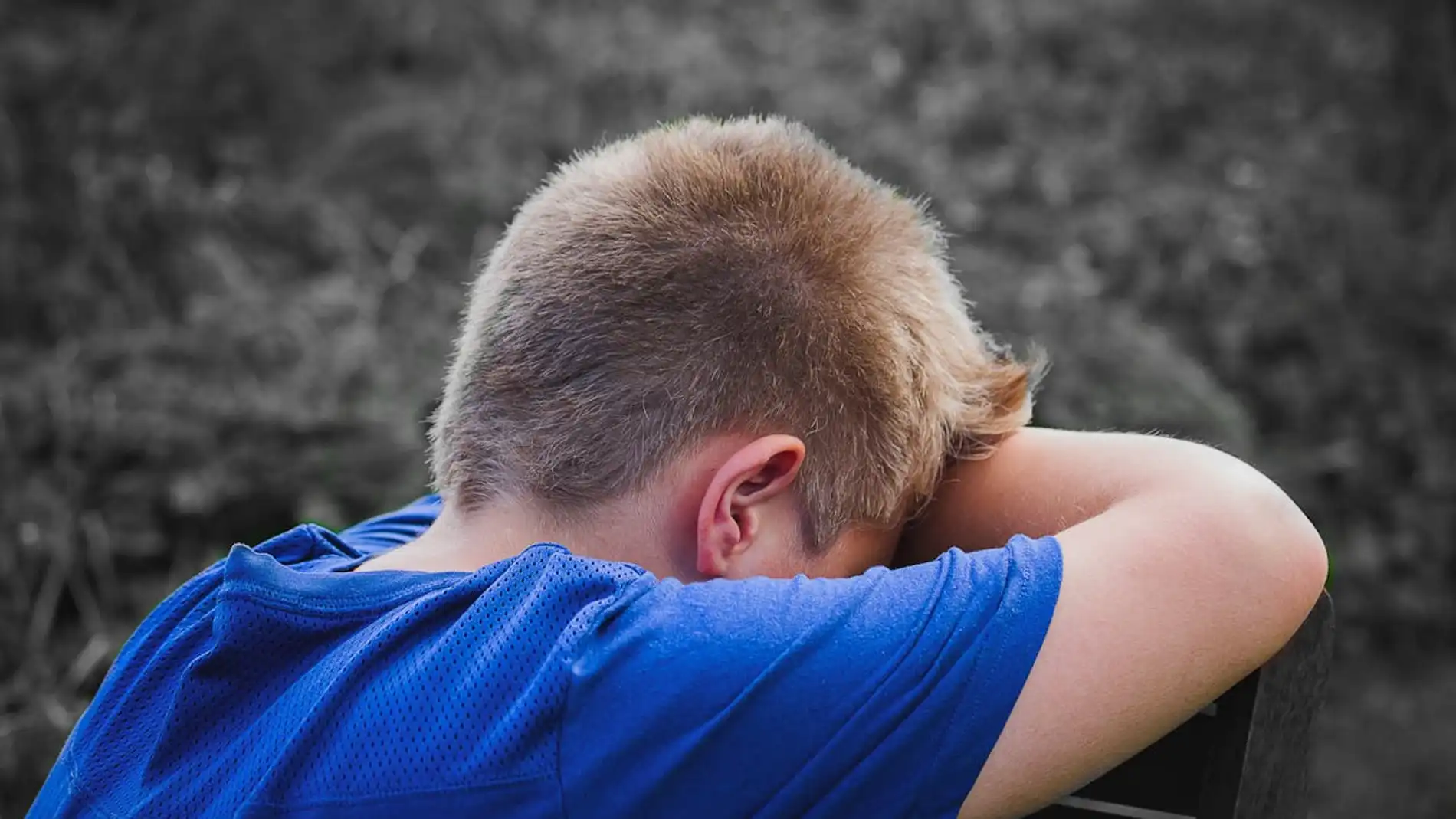 Sufrir un trauma severo en la infancia multiplica hasta por cinco el riesgo de suicidio