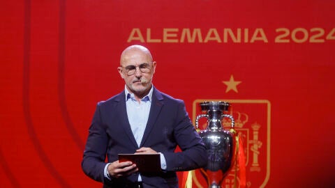 El seleccionador espa&ntilde;ol Luis de La Fuente ofrece la lista de convocados para la Eurocopa