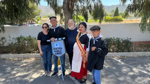 Los falleros mayores, el Abanderado, el presidente y la directora del Doble Amor Los falleros mayores, el Abanderado, el presidente y la directora del Doble Amor