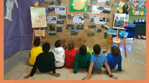 Alumnos participantes en el Podcast Aventuras por los Pueblos Alumnos participantes en el Podcast Aventuras por los Pueblos