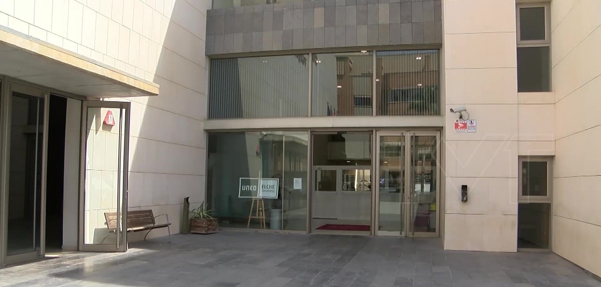 El Aula Abierta de la UNED se afianza en Torrevieja con el anuncio de nuevos cursos y actividades El Aula Abierta de la UNED se afianza en Torrevieja con el anuncio de nuevos cursos y actividades