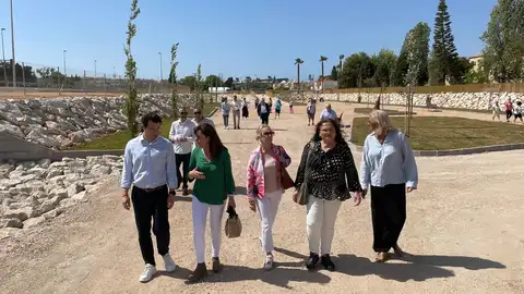 Abre al público la balsa de laminación de aguas pluviales y parque inundable junto a la N-332 en la urbanización Doña Inés Abre al público la balsa de laminación de aguas pluviales y parque inundable junto a la N-332 en la urbanización Doña Inés