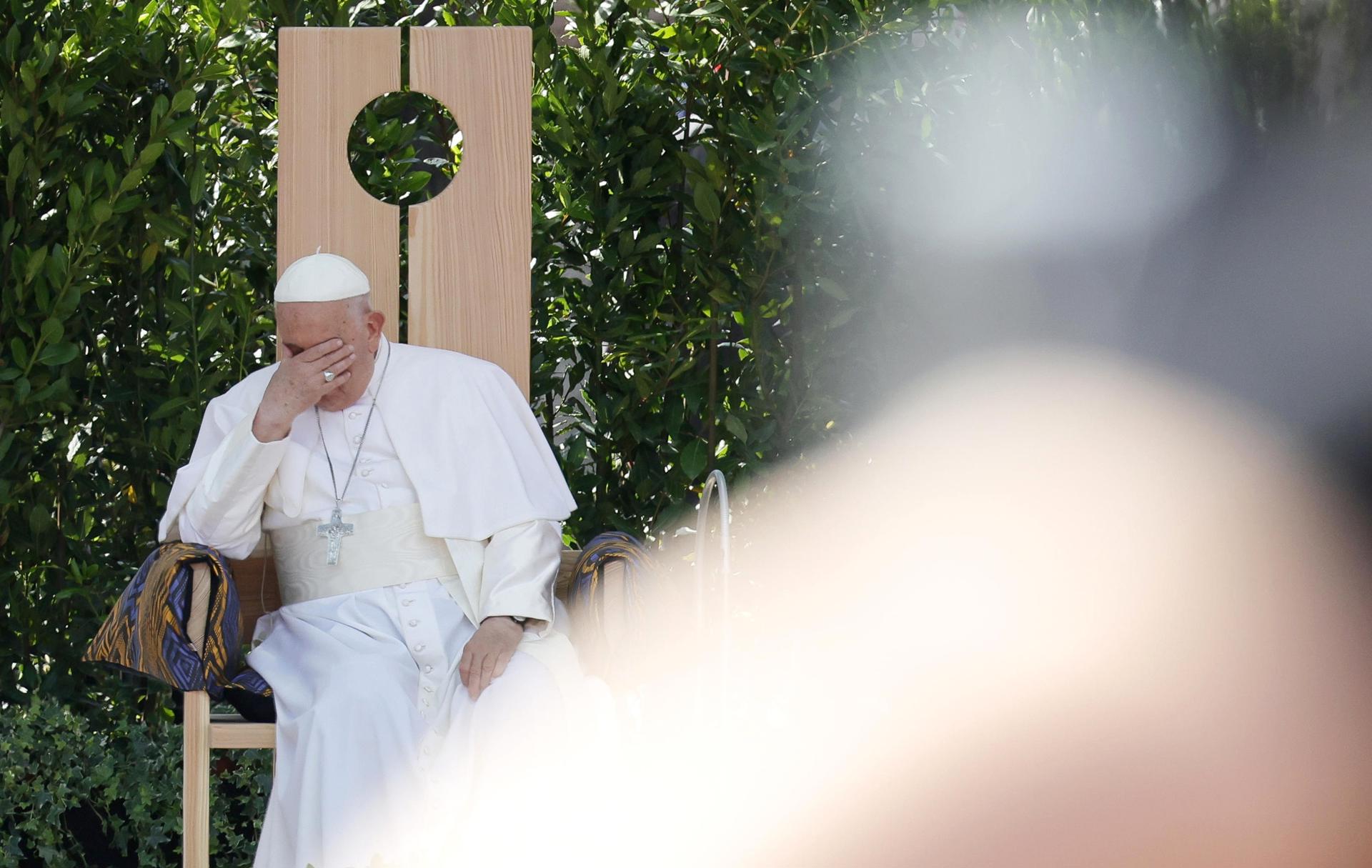 El Papa Francisco pide disculpas por sus comentarios sobre el "ambiente marica" de los seminarios El Papa Francisco pide disculpas por sus comentarios sobre el "ambiente marica" de los seminarios