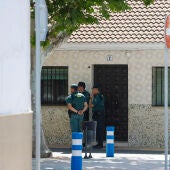 Agentes de la Guardia Civil en Campillos (Málaga)