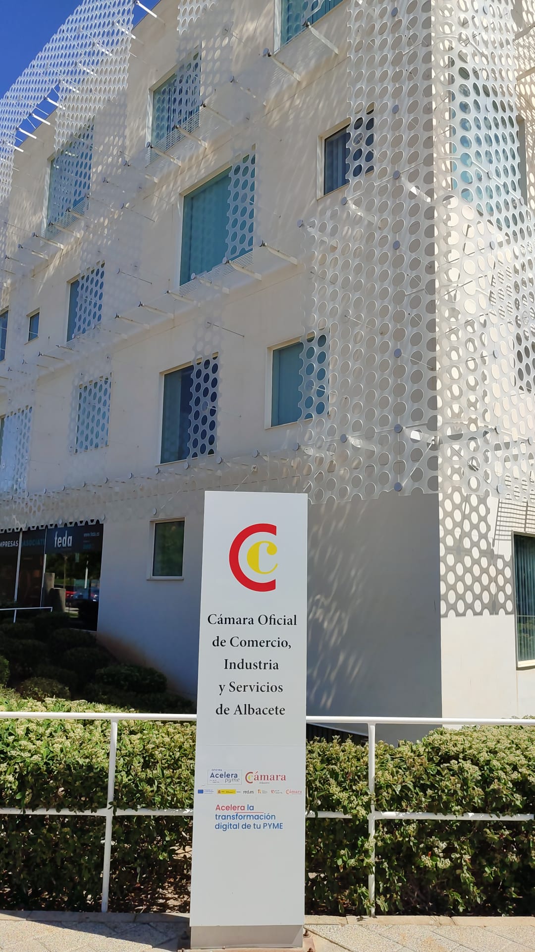 Banco Santander y Cámara de Comercio de Albacete lanzan la novena edición del Premio Pyme del Año Banco Santander y Cámara de Comercio de Albacete lanzan la novena edición del Premio Pyme del Año