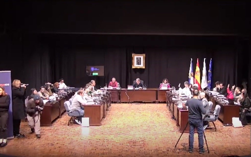 El gobierno de Pontevedra negocia con PP y PSdeG la primera modificación de crédito del presupuesto 2024 El gobierno de Pontevedra negocia con PP y PSdeG la primera modificación de crédito del presupuesto 2024