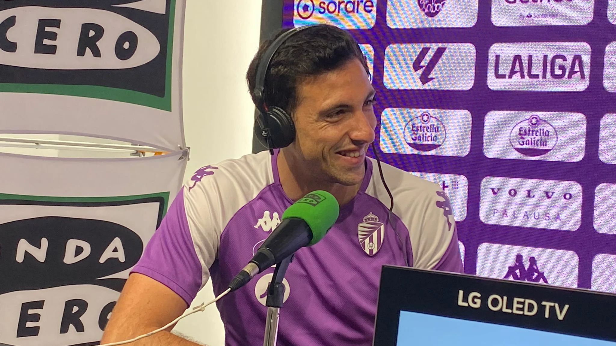 César Tárrega concede una entrevista en Zorrilla César Tárrega concede una entrevista en Zorrilla