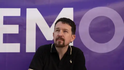 Iglesias acusa a Sánchez de "cobarde" y de no decir la verdad tras la denuncia contra su mujer Iglesias acusa a Sánchez de "cobarde" y de no decir la verdad tras la denuncia contra su mujer